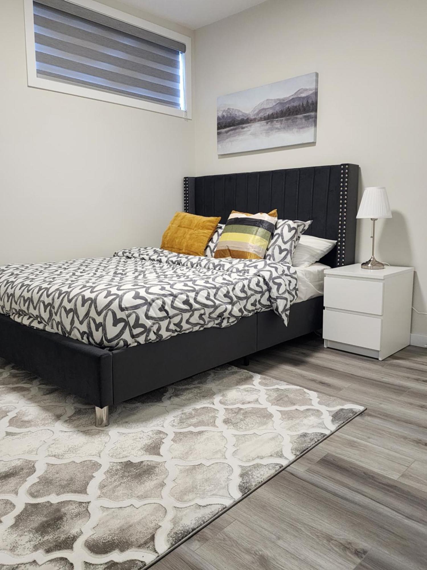 Trendy 2-Bed Oasis Awaits! Apartment Calgary Exterior photo